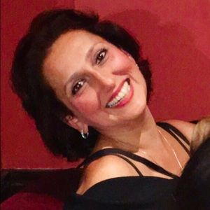 Meet your Posher, Julia